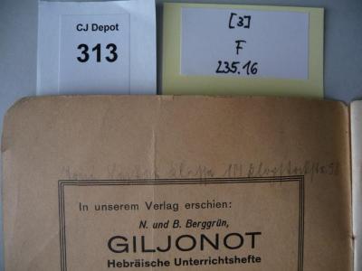 - (Lutter, Toni), Von Hand: Autogramm; 'Toni Lutter Klasse 1[?] Klopstockstr. 58'. 