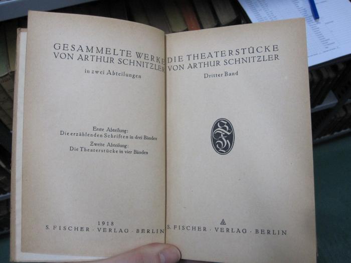 III 57374 2,3: Die Theaterstücke (1918)