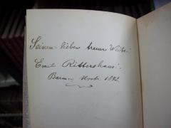 G45 / 1352 (Rittershaus, Friedrich Emil (1834 - 1897);Rittershaus, Hedwig geb. Lucas), Von Hand: Name, Ortsangabe, Datum, Widmung, Notiz; 'Seinem lieben treuen Weibe!
Emil Rittershaus!.
Barmen, Novbr. 1892.'. 