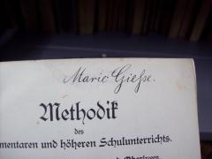 G46 / 1905 (Giehse, Marie), Von Hand: Name, Autogramm; 'Marie Giehse'. 