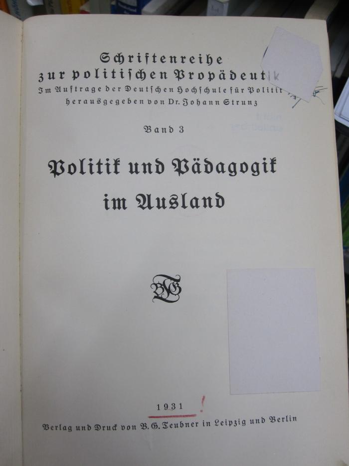Pc 215 2.Ex.: Politik und Pädagogik im Ausland (1931)