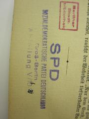 G76 / 1132 (Sozialdemokratische Partei Deutschlands (SPD)), Stempel: Notiz; 'SPD
Sozialdemokratische Partei Deutschlands
Groß-Berlin
Abteilung V/1[6]/[4]'.  (Prototyp)