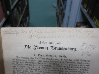 II 5792 2.Ex.: Kleine Heimatskunde der Provinz Brandenburg (1904);G45 / 2329 (Schulz, [?]), Von Hand: Annotation; 'Grundsatz: [...] 11 1/2 [...] bis 16 ° [...] 5 1/2 [...] bis 51 1/2 ° [...]'. 