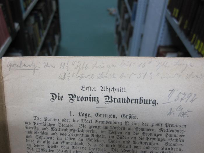 II 5792 2.Ex.: Kleine Heimatskunde der Provinz Brandenburg (1904);G45 / 2329 (Schulz, [?]), Von Hand: Annotation; 'Grundsatz: [...] 11 1/2 [...] bis 16 ° [...] 5 1/2 [...] bis 51 1/2 ° [...]'. 