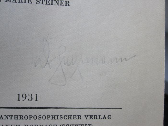 Hw 67 3: Die Schöpferische Welt der Farbe : drei Vorträge (1931);G46 / 930 (Hegemann[?], [?]), Von Hand: Autogramm, Name; 'Dr Hegemann'. 