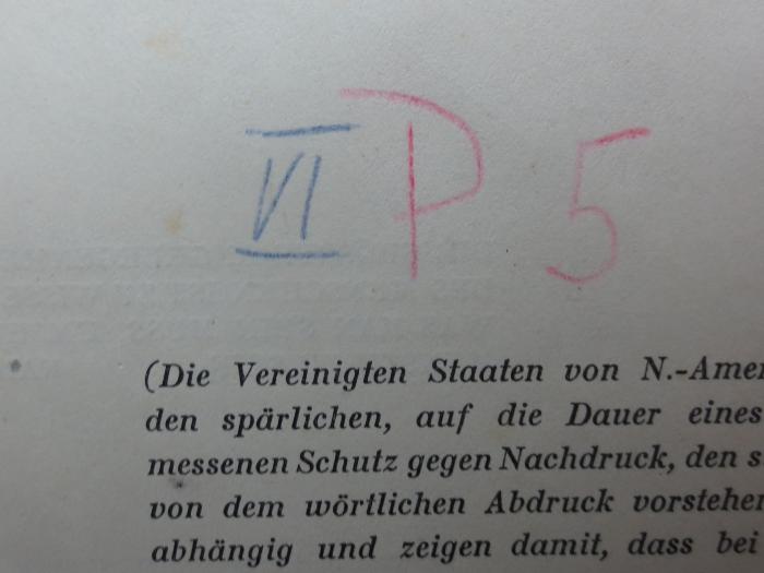 VIII 526 Ersatz: Immanuel Kant. Die Persönlichkeit als Einführung in das Werk. (1905);G45II / 1229 (unbekannt), Von Hand: Signatur; 'VI 
P5'. 