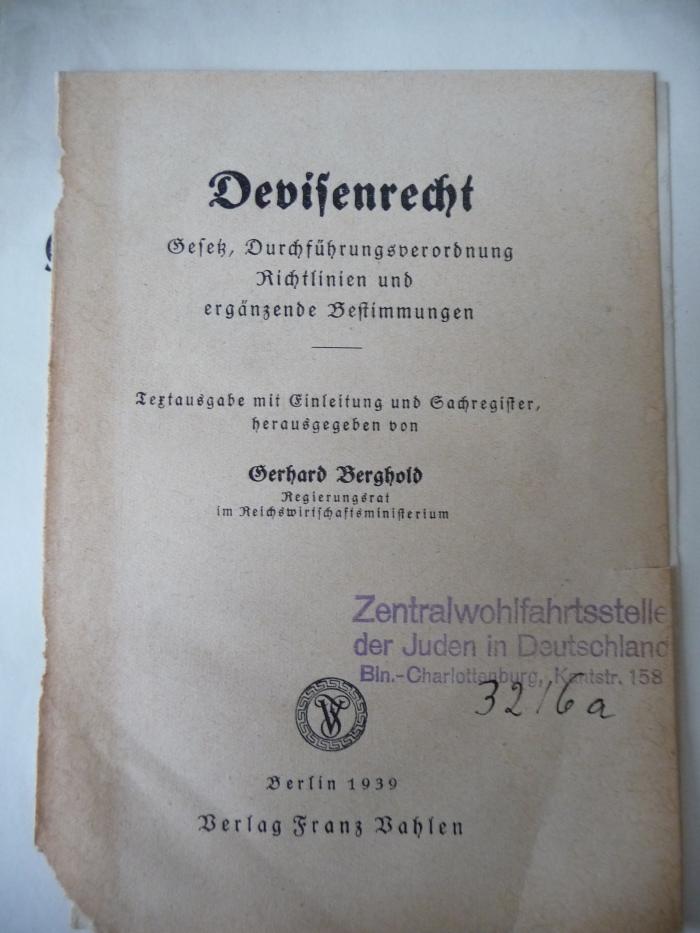  Devisenrecht. Gesetz, Durchführungsverordnung Richtlinien und ergänzende Bestimmungen.
Erstausgabe mit Einleitung und Schregister. (1937)