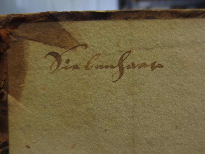 Cg 1287: Ueber den Faust von Göthe : eine Schrift zum Verständniß dieser Dichtung nach ihren beiden Theilen für alle Freunde und Verehrer des großen Dichters  (1838);- (Siebenhaar, [?]), Von Hand: Autogramm, Name; 'Siebenhaar'. 