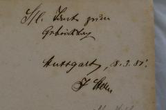 - (St[...], T.), Von Hand: Ortsangabe, Name, Datum, Widmung; 'L/l. Tante zum
Geburtstag
Stuttgart[..], 8.3.89!
J. St[...]'. 