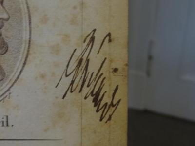 Cl 675 1: Aristides und Themistokles : Erster Theil (1792);- (Schmidt[?], [?]), Sonstiges Objekt: Autogramm, Name; '[...] Schmidt'. 