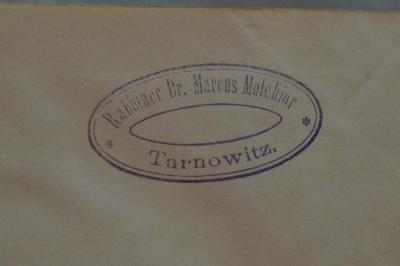 Asch4377 : Pesikta des Rab Kahana : Das ist die älteste in Palästina redigierte Haggada. Nach der Buberschen Textausgabe zum ersten Male ins Deutsche übertragen und mit Einleitung und Noten versehen (1885);- (Melchior, Marcus), Stempel: Name, Ortsangabe; 'Rabbiner Dr. Marcus Melchior
Tarnowitz'. 