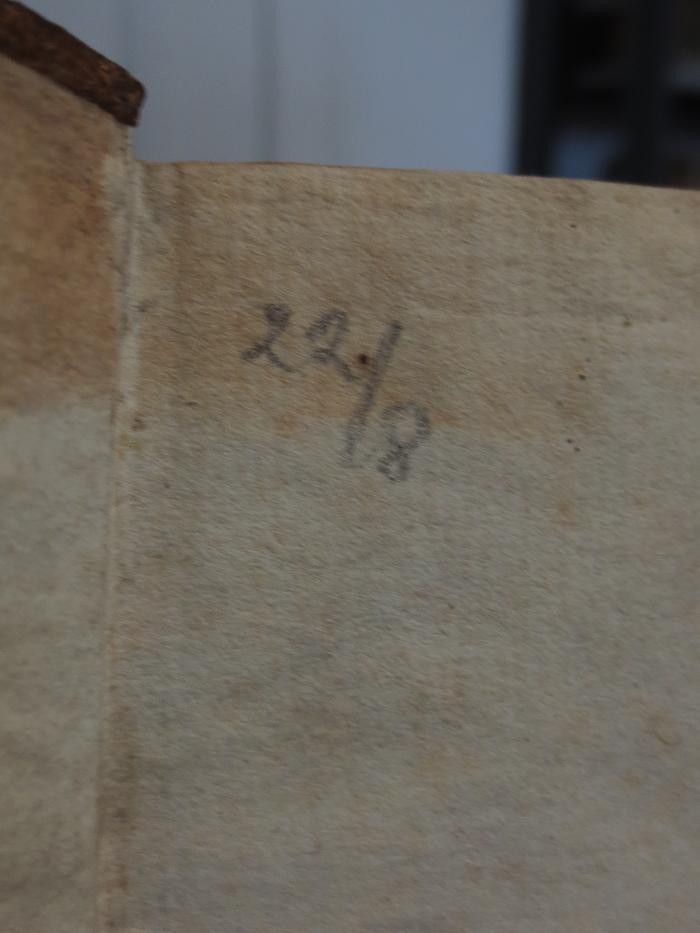 Cn 305: Xenophontis Anabaziz Kypoy : Xenophontis de cyri expeditione commentarii : Scholarum usui accomodati et indice graecitatis copioso instructi ([1811]);- (unbekannt), Von Hand: Nummer; '22/8'. 