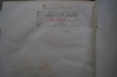 - (Bibliotheca Josephi Žalud), Stempel: Ortsangabe, Name, Signatur; 'Bibliotheca
D oris Josephi Žalud
Lit C IV/ I
No 1735'. 