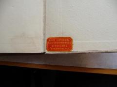 - (Buchhandlung Karl Liesegang (Schleswig)), Etikett: Name, Ortsangabe, Buchhändler; 'Karl Liesegang
Buch- u. Kunsthandlung
Schleswig
Fernsprecher 118'.  (Prototyp)