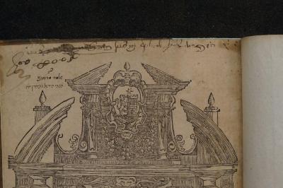 Asch1791 : ספר זית רענן פירוש על הילקוט

 (1704);- (Keshet[...], Natan Tsemakh ), Von Hand: Name, Widmung; 'הספר הזה שייך להאלוף נתן צמך כשת 
[...]
'. ;- (Me-Dubdna, Shelomeh ), Von Hand: Name; 'שלמה מדובנא
הזב''י הישראל לעהרן תי׳׳ן'. 