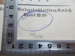 - (Deutsche Hochschule für Politik. Bibliothek), Stempel: Name, Inventar-/ Zugangsnummer; 'Deutsche Hochschule für Politik Bibliothek '.  (Prototyp)