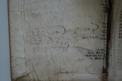 - (Del, Mosheh Rubens ), Von Hand: Ortsangabe, Name, Widmung; 'תשובה [....] אלוף הגדול 
נודע שמו בישראל
ר' משה רובענס דל מק''ק אמסטרדם[...]
אשר נר בק''ק דוטפען שנת תרי'ד לפ׳׳ק
'. 