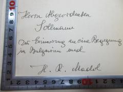 - (Sollmann, Wilhelm;Madol, Hans Roger), Von Hand: Name, Widmung; 'Herrn Abgeordneten
Sollmann
zur Erinnerung an eine Begegnung
in Bulgarien und
H. R. Madol'. 