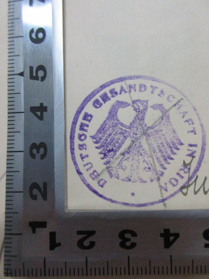 1 F 274-8,2 : Schiedsgericht, Neutralität und Sicherheit (1933);- (Deutsche Gesandtschaft in Riga), Stempel: Name, Ortsangabe, Emblem; 'Deutsche Gesandtschaft in Riga'. 