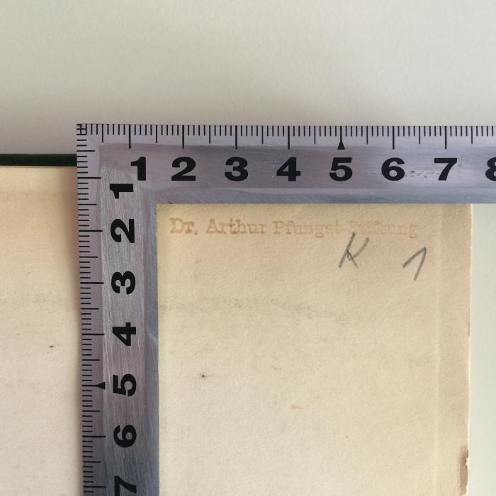 KI / MAN 1  : Der Kampf um die Arbeitsfreude. Eine Untersuchung auf Grund von Aussagen von 78 Industriearbeitern und Angestellten (1927);- (Dr. Arthur Pfungst-Stiftung), Stempel: Name; 'Dr. Arthur Pfungst-Stiftung'.  (Prototyp)