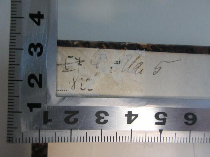- (unbekannt), Von Hand: Nummer; 'E[?] [?] Ma[?] 5
822[?]'. ;10 F 368-3,2 : Geschichte der direkten Staatssteuern bis zum geldrischen Erbfolgekrieg (1891)
