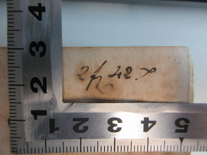 
10 F 467-1 : Von den ältesten Zeiten bis zum Anfang der Landgrafschaft Hessen;-, Von Hand: Nummer; '2 h[?] 42S[?]'