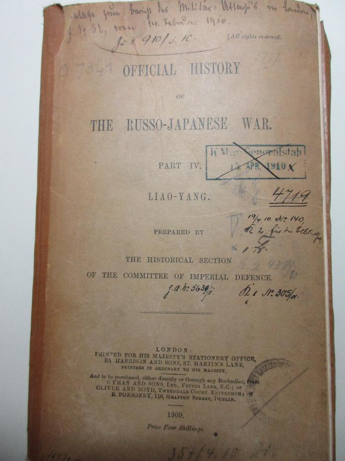 - (unbekannt), Von Hand: Notiz; '[?] zum Schrift der Militär=[?] in London
[?] No. 52, von 14. Feburar 1910.
[...]'. ;
10 F 496-4 : Lio - Yang (1909)