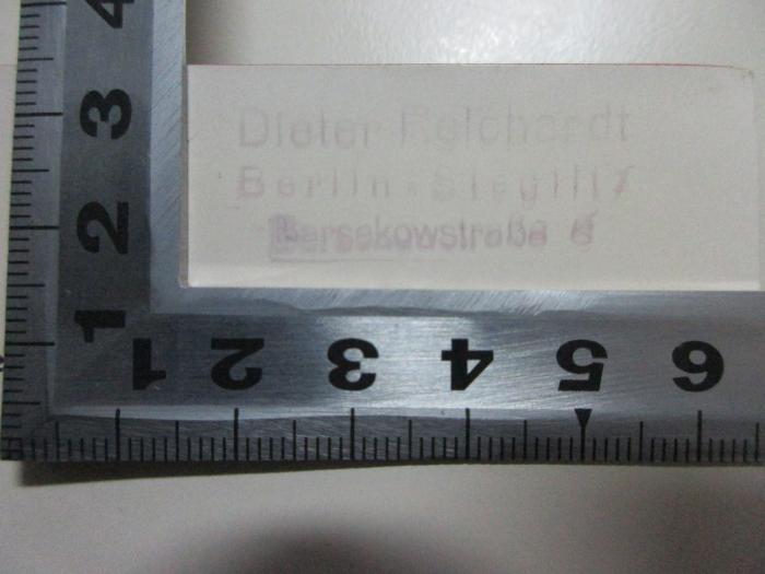 - (Reichardt, Dieter), Stempel: Name, Ortsangabe; 'Dieter Reichardt
Berlin-Steglitz
Barsekowstraße 6[?]'. ;10 G 27&lt;9&gt; : Rasse und Seele : Eine Einführung in den Sinn der leiblichen Gestalt (1937)