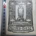 - (Biese, Alfred;Biese, Karl), Etikett: Exlibris, Name, Abbildung; 'Ex libris
Alfred-Biese
Karl Biese seinem Vetter Alfred Biese'. 