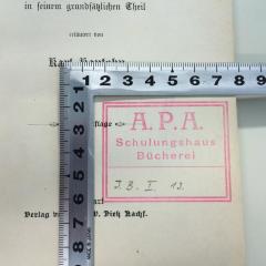 - (A. P. A. Schulungshaus Bücherei), Stempel: Name; 'A. P. A. Schulungshaus Bücherei  J. B. I. 13.'. 