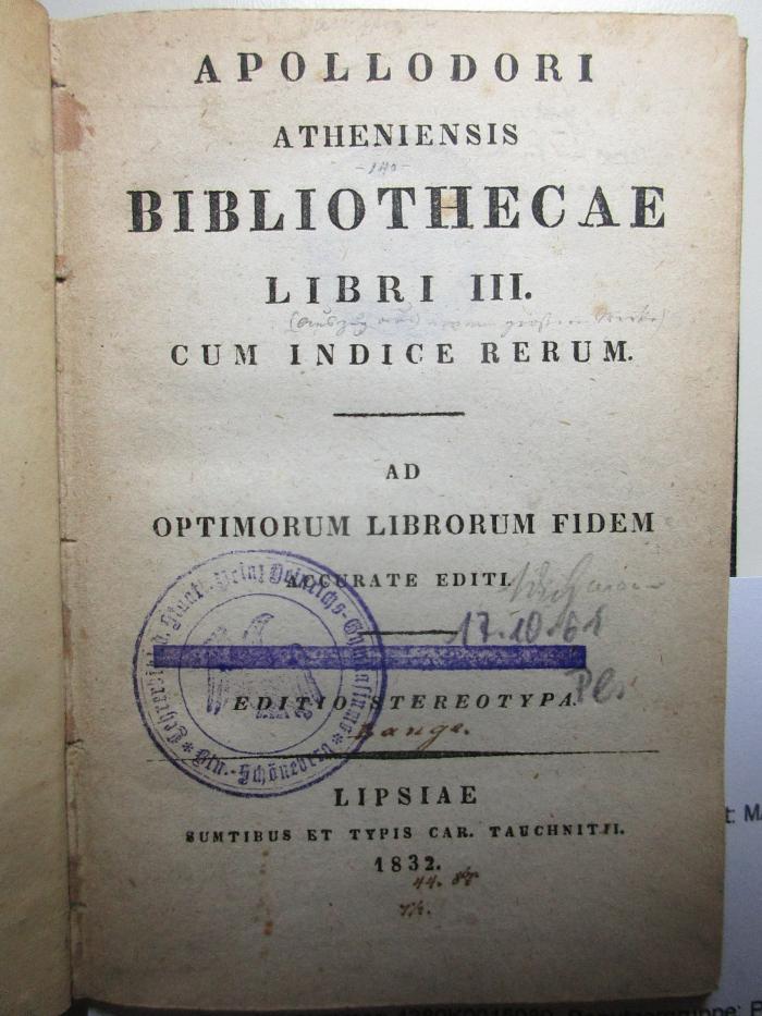 
10 K 446&lt;*&gt; : Bibliothecae libri 3 : cum index rerum (1832)