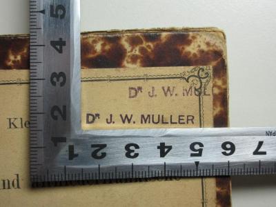 - (Muller, J. W.), Stempel: Name; 'Dr. J. W. Muller'. ;10 L 272 : Kleine altsächsische und altniederfränkische Grammatik (1873)