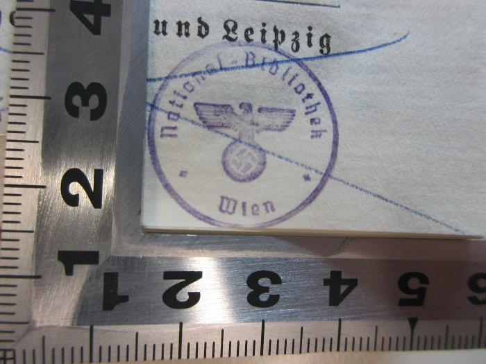 10 L 438 : Die deutsche Revolutionslyrik : eine geschichtliche Auswahl (1919);- (Nationalbibliothek Wien), Stempel: Name, Ortsangabe, Emblem; 'National-Bibliothek
Wien'. 