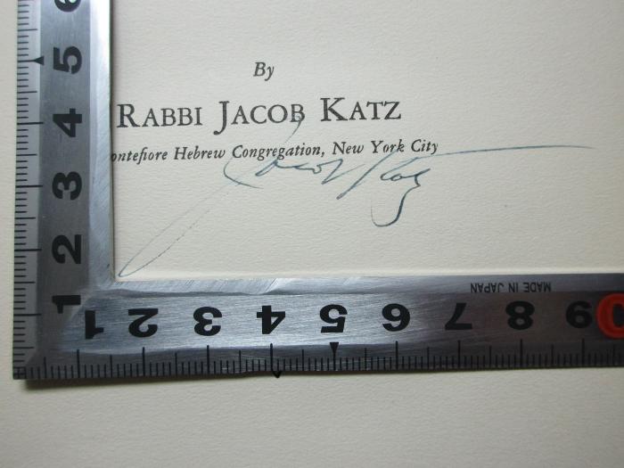 - (Katz, Jacob), Von Hand: Autogramm; 'Jacob Katz'. 