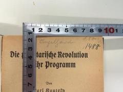- (Engelford, [?]), Von Hand: Name; 'Engelford'. 