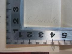- (Schwenke, [?]), Von Hand: Autogramm; 'Schwenke'. 