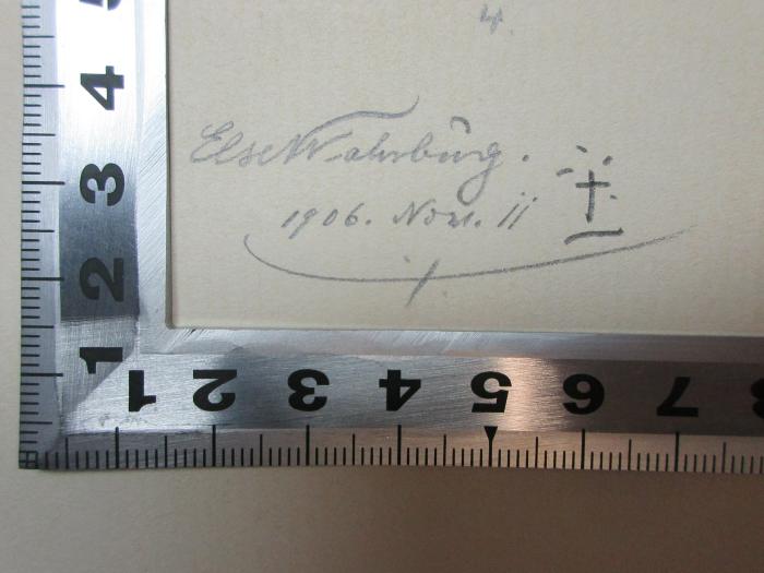 - (Wahrburg, Else), Von Hand: Autogramm, Datum; 'Else Wahrburg
1906. Nov. ii'. ;11 N 90 : Die 7 Prinzessinnen. Alladine und Palomides. Der Tod des Tintagiles (1900)