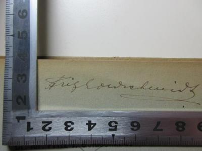 - (Goldschmidt, Fritz), Von Hand: Autogramm; 'Fritz Goldschmidt'. ;13 D 230&lt;2&gt; : Lexikon des Geld-, Bank- und Börsenwesens : Begriffe, Ausdrücke und Vorgänge der täglichen Geschäftsverkehrs in ihrer Bedeutung und Anwendung : ein Nachschlagebuch für Banken, Handel, Industrie und Juristen sowie für Bank-, Sparkassen-, Genossenschafts-, Staats- und Gemeindebeamte (1922)