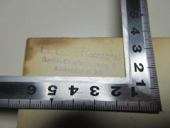 - (Holzapfel, Luise), Stempel: Name, Ortsangabe; 'Dr. Luise Holzapfel
Berlin-Charlottenburg 5
Kaiserdamm 20'. 