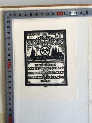 D MARTIN I (ausgeschieden) : Demokratie oder Diktatur (1926);- (Bibliothek Rheinische Aktiengesellschaft für Braunkohlenbergbau und Brikettfabrikation Köln), Etikett: Exlibris; 'Bibliothek Rheinische Aktiengesellschaft für Braunkohlenbergbau und Brikettfabrikation Köln
Stand-Ort:  B6
Buch-No: B953
FGT'. 