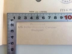 - (American Library of Information), Stempel: Name, Ortsangabe; 'Property of US Information Center Stuttgart'. 