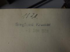 - (Kramer, Siegfried), Stempel: Name, Datum; 'Siegfried Kramer -5. Sep. 1928'. 
