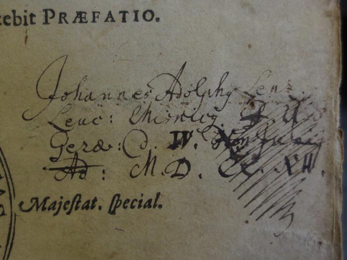 Cn 800 : M. Acci Plauti Comoediae XX. SU (1722);- (Lenz, Johann Adolph), Von Hand: Annotation; 'Johannes Adolphy Lenz.
Lenc. M[...]
Gera: d. IV.[...]
Ad. M.D. C.C. X. II'. 