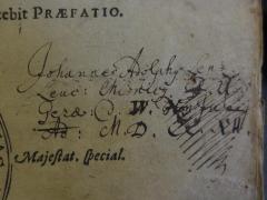 - (Lenz, Johann Adolph), Von Hand: Annotation; 'Johannes Adolphy Lenz.
Lenc. M[...]
Gera: d. IV.[...]
Ad. M.D. C.C. X. II'. 