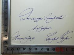 - (Suphan, Bernhard Ludwig), Von Hand: Autogramm, Ortsangabe, Datum, Widmung; 'Der "einzigen" "Candidatin"
Arsus gesinnt
[Übersetzung: Arsus = brennend]
Weimar, 24. Juni 98. Bernhard Suphan'. 