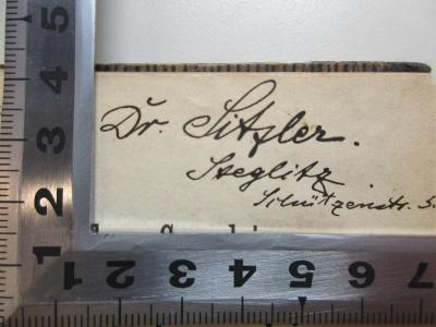 - (Sitzler, M.), Von Hand: Name, Ortsangabe; 'Dr. Sitzler
Steglitz
Schützenstr. 53'. ;14 G 289&lt;5&gt; : Biographisch-literarischer Grundriss der allgemeinen Geschichte der Philosophie für die Vorlesungen (1920)
