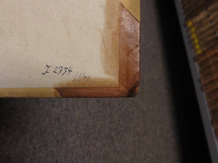 Ed 241 1-4: Collectionis notabiliorum decisionum (1790);-, Von Hand: Nummer; 'J 2774 (1/4)'
