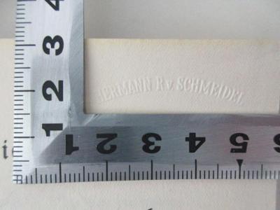 18 L 393 : Kunst und Macht (1934);- (Schmeidel, Hermann R. v.), Stempel: Name; 'Hermann R. v. Schmeidel'. 