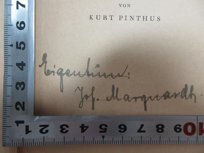 - (Marquardh, Jos.), Von Hand: Autogramm, Notiz; 'Eigentum:
Jos. Marquardh'. ;2 L 55&lt;11&gt; : Menschheitsdämmerung : Symphonie jüngster Dichtung (1920)