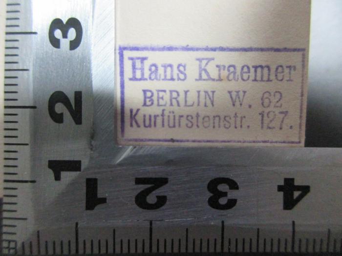 - (Kraemer, Hans), Stempel: Name, Ortsangabe; 'Hans Kraemer
Berlin W. 62
Kurfürstenstr. 127.'. ;6 E 158-1/2 : Hinrichs' politische Vorlesungen : nach seinen politischen, kirchlichen und wissenschaftlichen Zuständen, mit besonderem Bezug auf Deutschland und namentlich Preussen : in öffentlichen Vorträgen an der Universität zu Halle (1843)